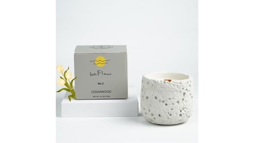 natural cedarwood soy candle